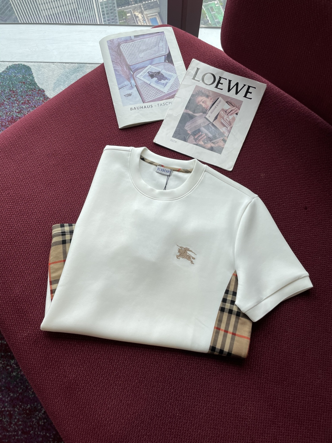 Bur 2025秋冬 男士短袖 专柜的最经典系列 最简单基础的经典款 很简单 重点看面料这次我们拿到的原