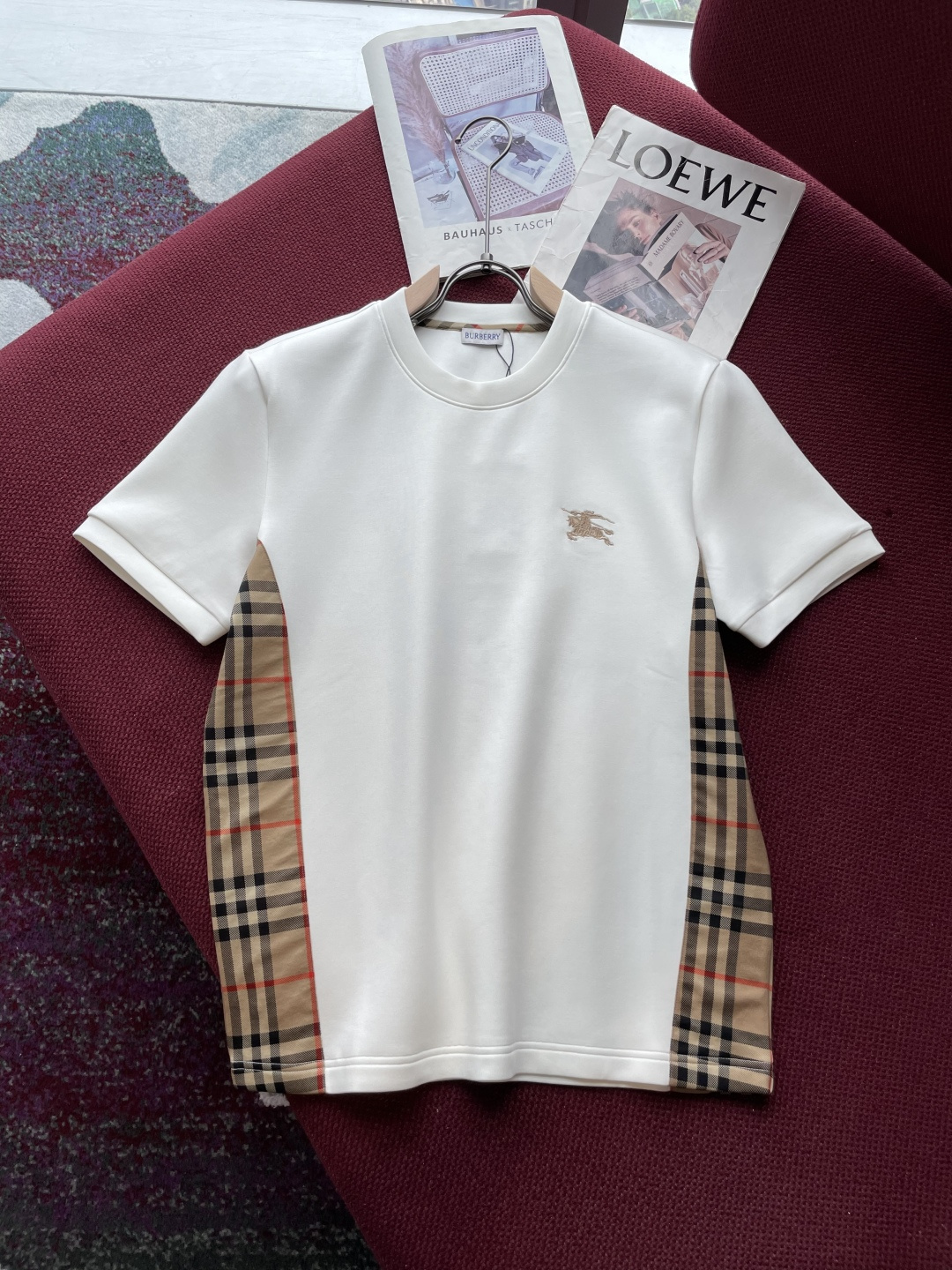 Bur 2025秋冬 男士短袖 专柜的最经典系列 最简单基础的经典款 很简单 重点看面料这次我们拿到的原