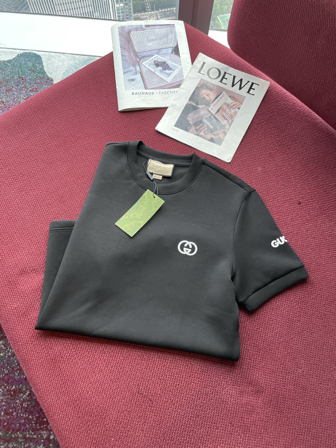 Gucc 2025秋冬 男士短袖 专柜的最经典系列 最简单基础的经典款 很简单 重点看面料这次我们拿到的