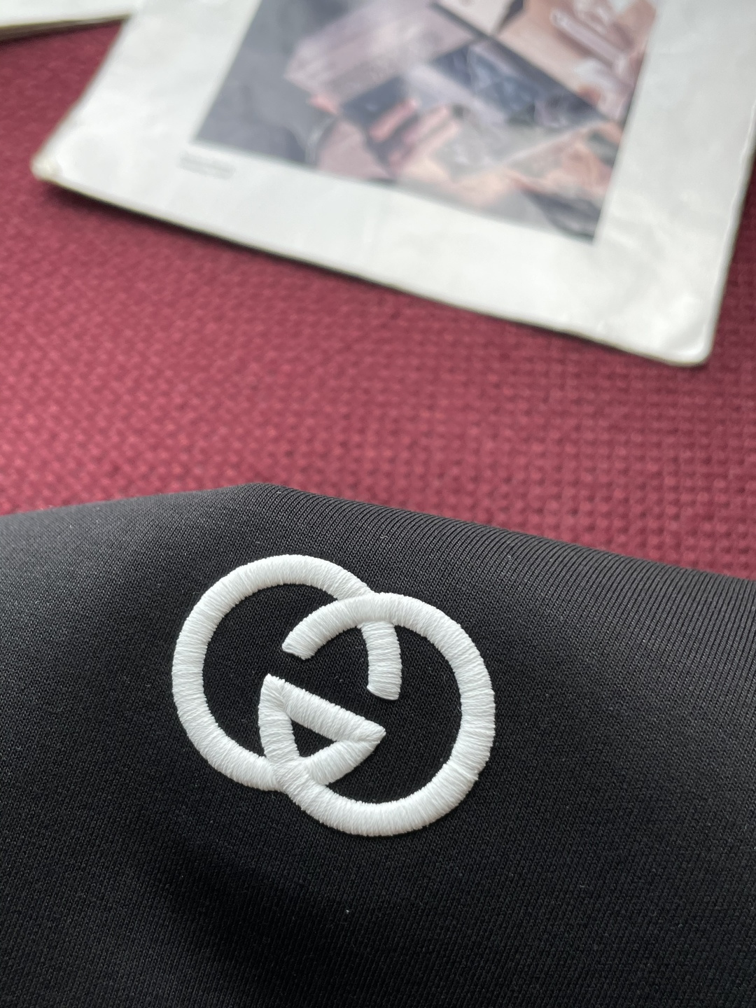 Gucc 2025秋冬 男士短袖 专柜的最经典系列 最简单基础的经典款 很简单 重点看面料这次我们拿到的