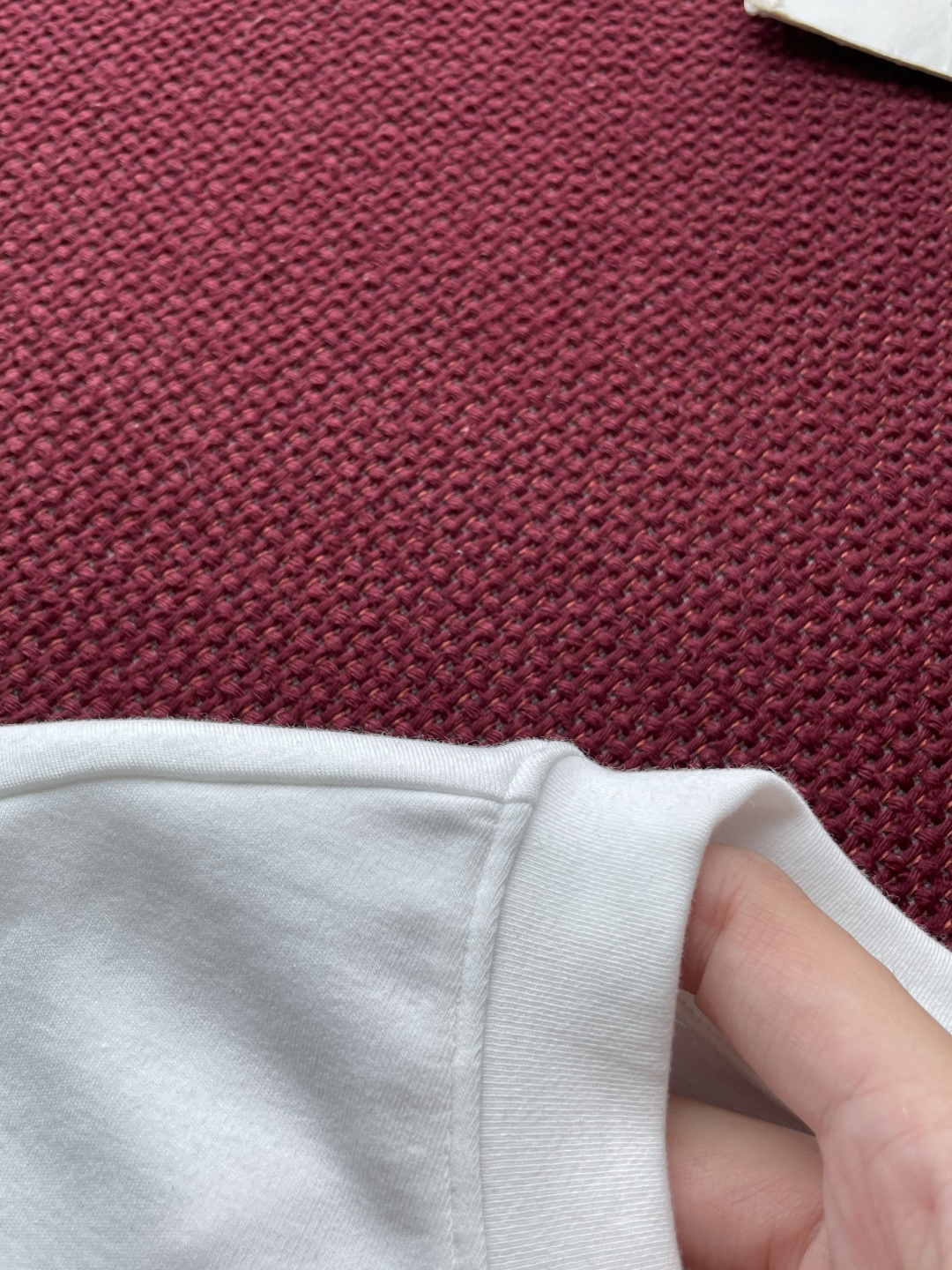 Gucc 2025秋冬 男士短袖 专柜的最经典系列 最简单基础的经典款 很简单 重点看面料这次我们拿到的