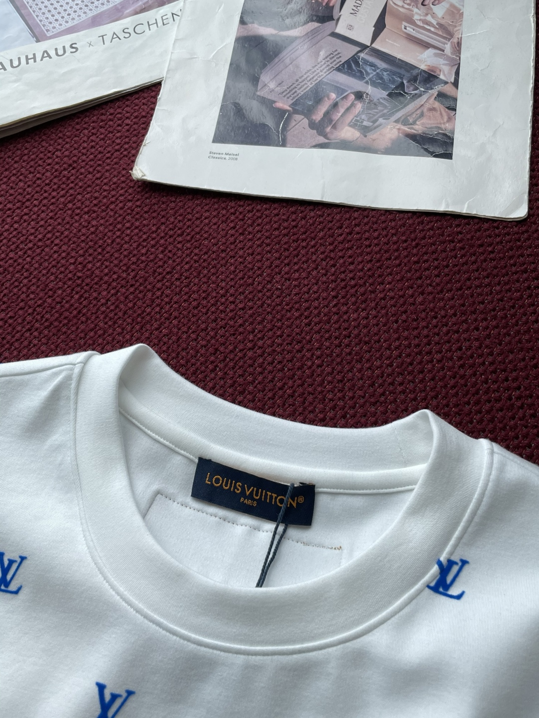 Lv 2025秋冬 男士短袖 专柜的最经典系列 最简单基础的经典款 很简单 重点看面料这次我们拿到的原厂