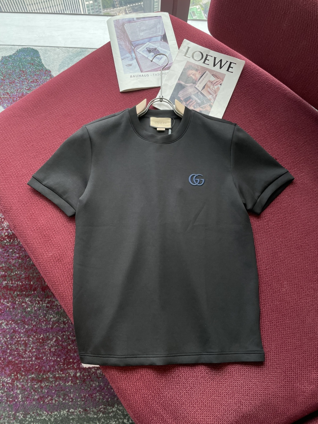 Gucc 2025秋冬 男士短袖 专柜的最经典系列 最简单基础的经典款 很简单 重点看面料这次我们拿到的