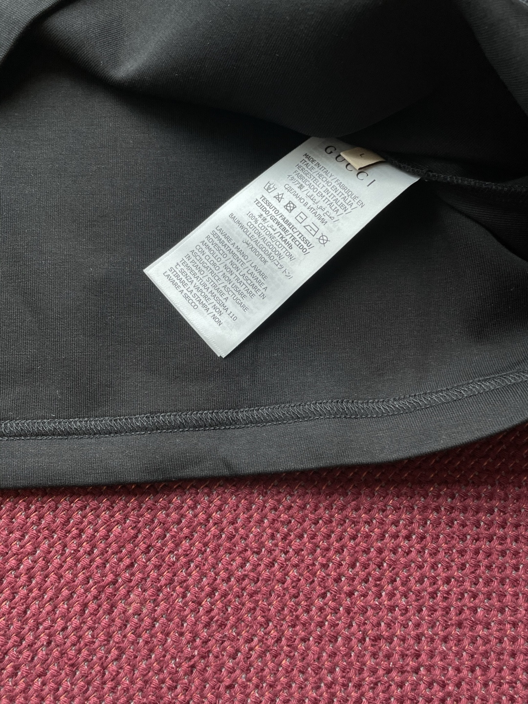 Gucc 2025秋冬 男士短袖 专柜的最经典系列 最简单基础的经典款 很简单 重点看面料这次我们拿到的