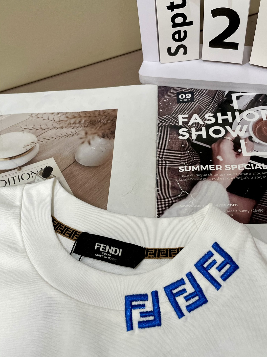 FD 25s秋冬最新款圆领打底套头T恤 面料采用优质精梳棉，入手便知非常柔软，上身亲肤感 极好！舒适透气