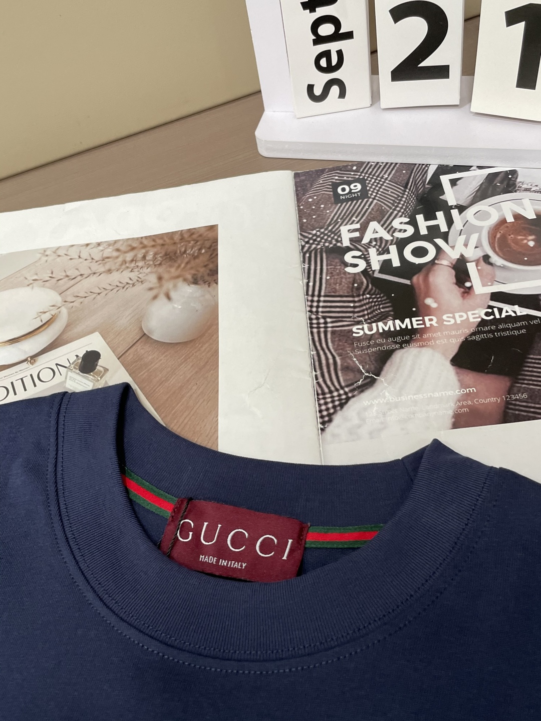 Gucc 25s秋冬最新款圆领打底套头T恤 面料采用优质精梳棉，入手便知非常柔软，上身亲肤感 极好！舒适