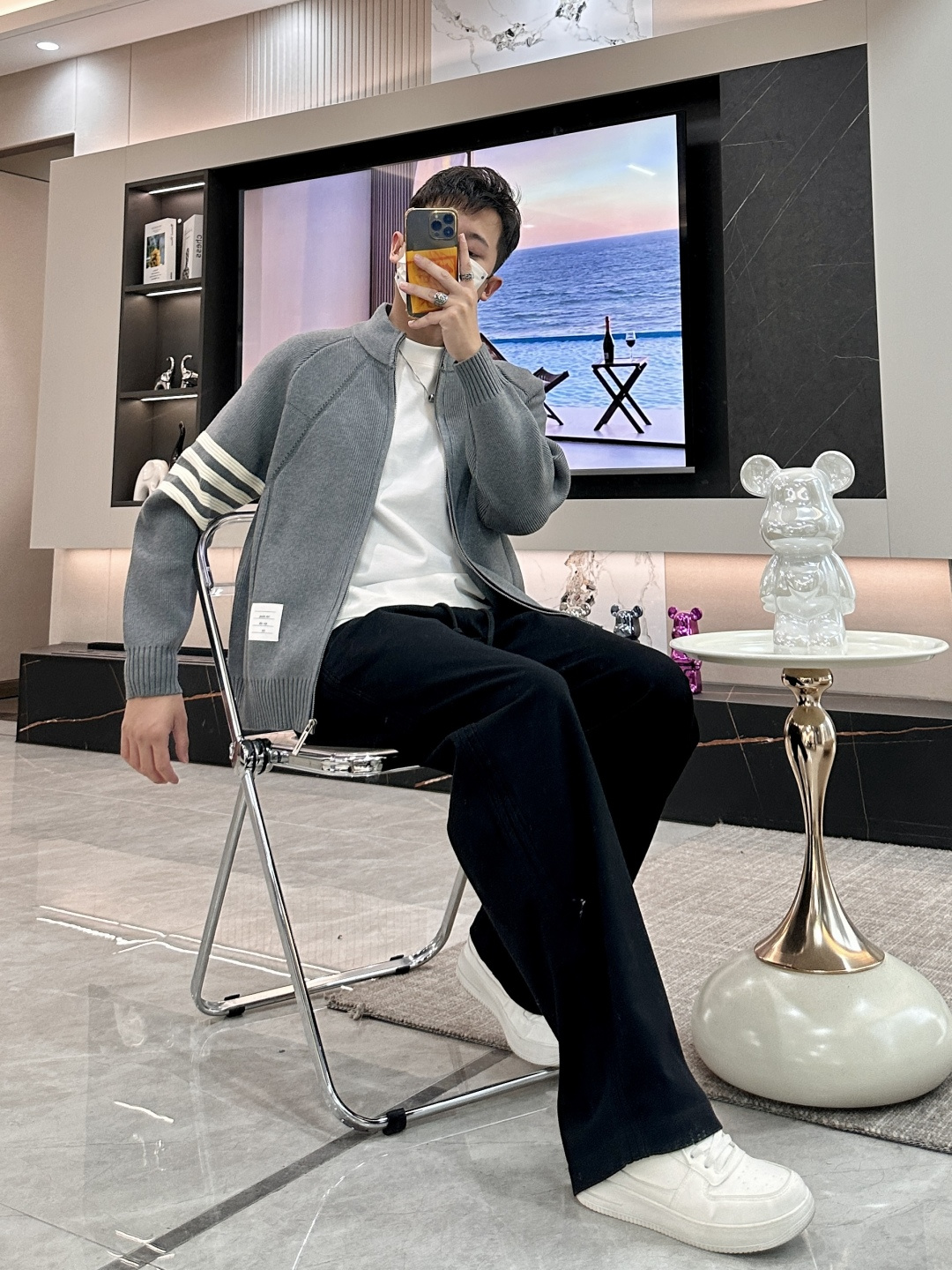 TB 爆款 2025秋冬 高级定制 都市风十足 加厚款开衫毛衣。 采用进口羊毛混纺面料 柔软细腻 男人的