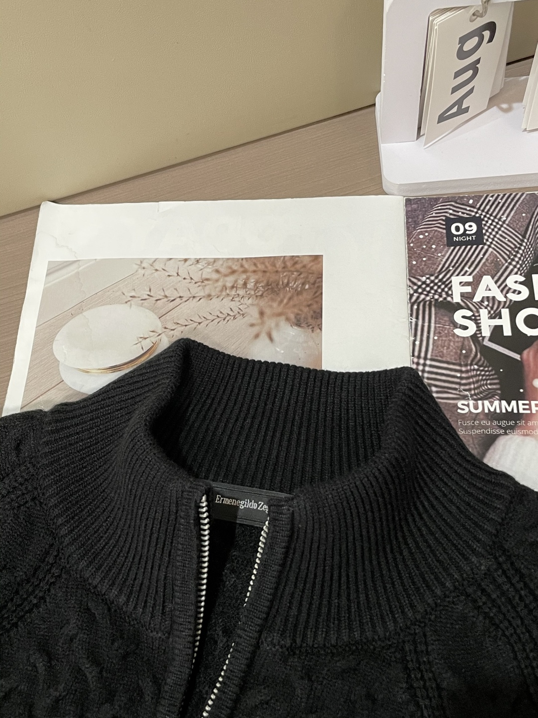 杰尼亚 爆款 2025秋冬 高级定制 都市风十足 加厚款开衫毛衣。 采用进口羊毛混纺面料 柔软细腻 男人