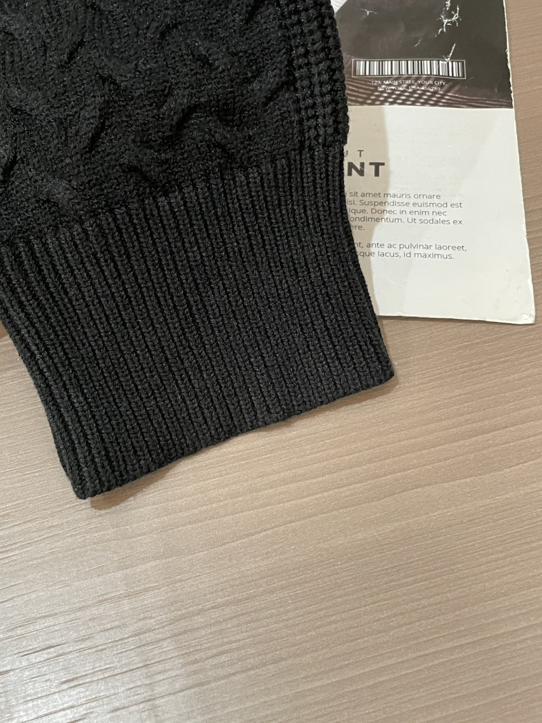 杰尼亚 爆款 2025秋冬 高级定制 都市风十足 加厚款开衫毛衣。 采用进口羊毛混纺面料 柔软细腻 男人