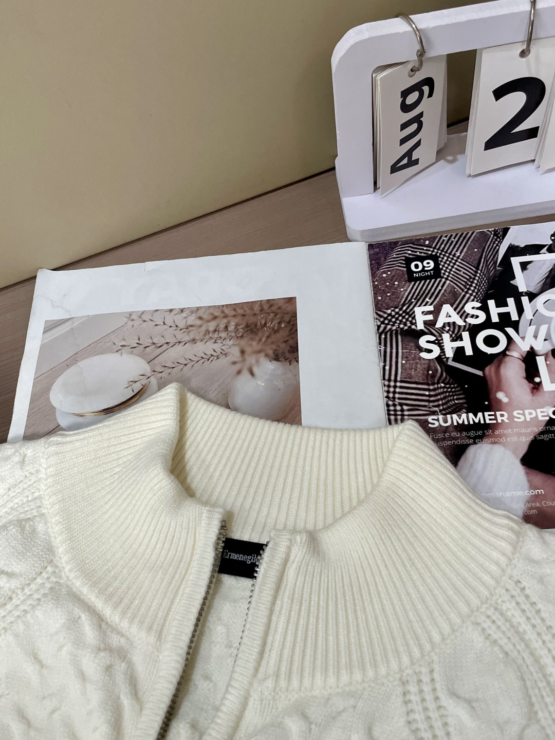 杰尼亚 爆款 2025秋冬 高级定制 都市风十足 加厚款开衫毛衣。 采用进口羊毛混纺面料 柔软细腻 男人