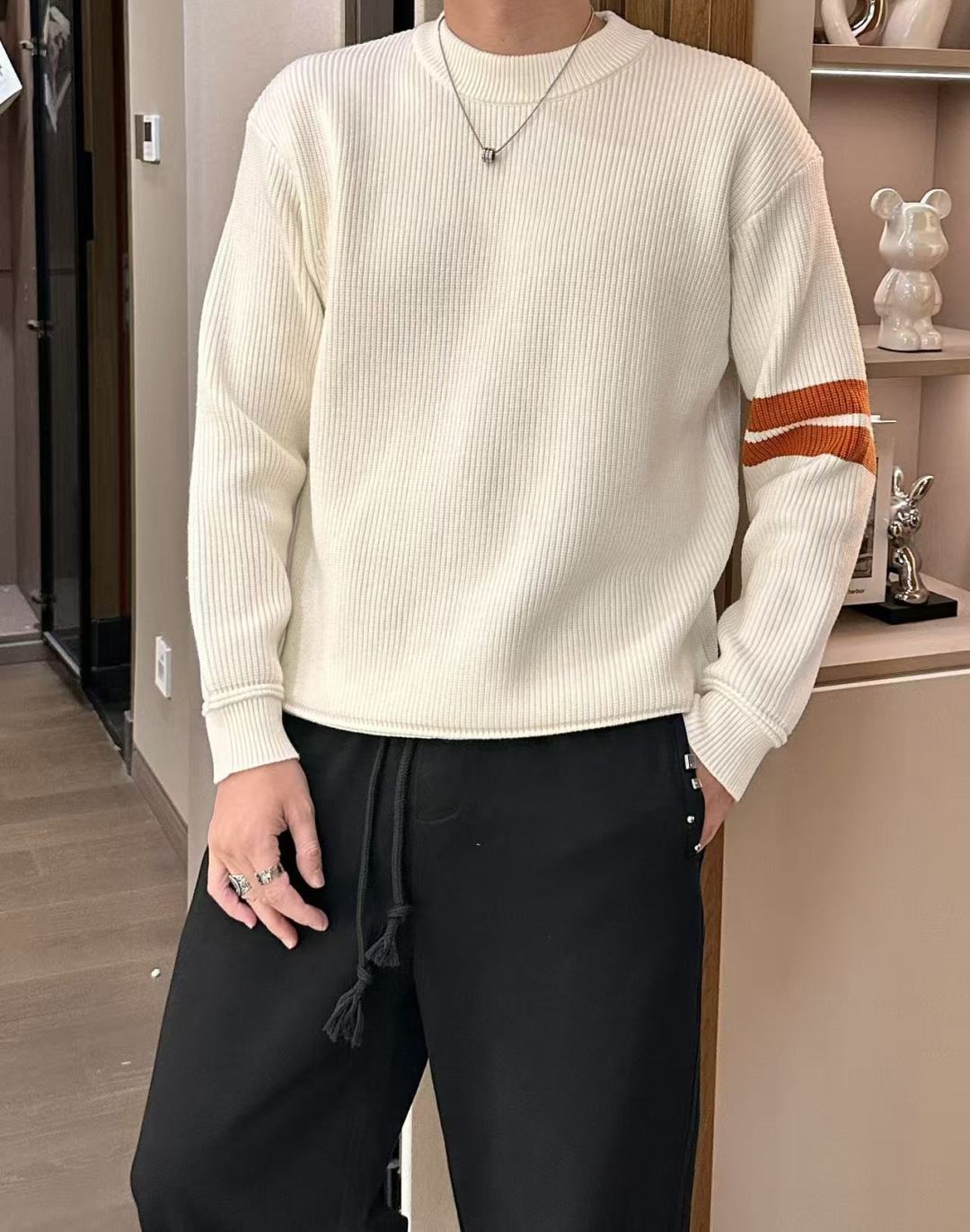 杰尼亚 重磅推荐！2025aw秋冬新款 专柜同步 时尚经典基础款针织衫 秋冬必备款 采用针织衫加厚毛衣，