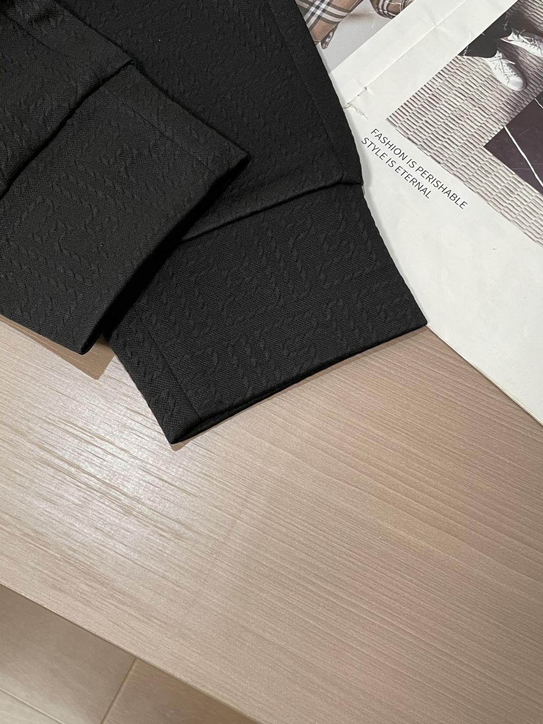 FD 2025秋冬最新休闲裤 潮人必备 版型超赞，能很好的修复各种腿型，非常个性！柔软排汗，舒适度极高。