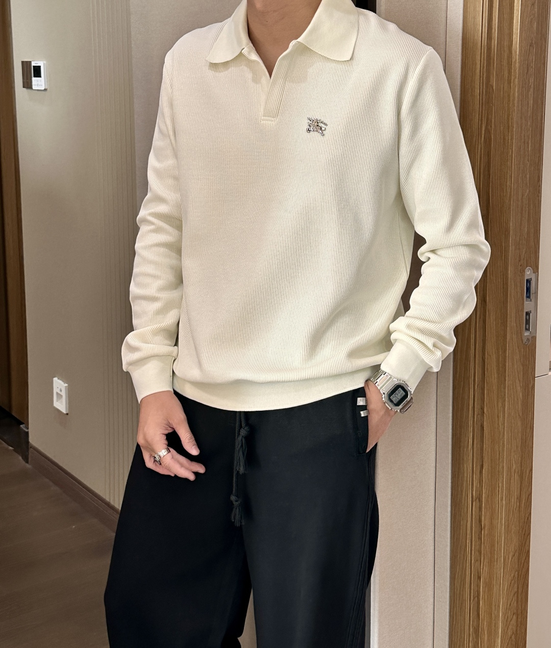 Burberry 2025秋冬华夫格纹骑士Polo衫：当庄园美学邂逅现代衣橱核心设计叙事本季Burber