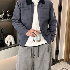 LOEWE 2025秋冬系列解构主义针织夹克:当建筑美学邂逅羊毛肌理核心设计叙事本季LOEWE以 LOEWE 2025秋冬系列解构主义针织夹克:当建筑美学邂逅羊毛肌理核心设计叙事本季LOEWE以