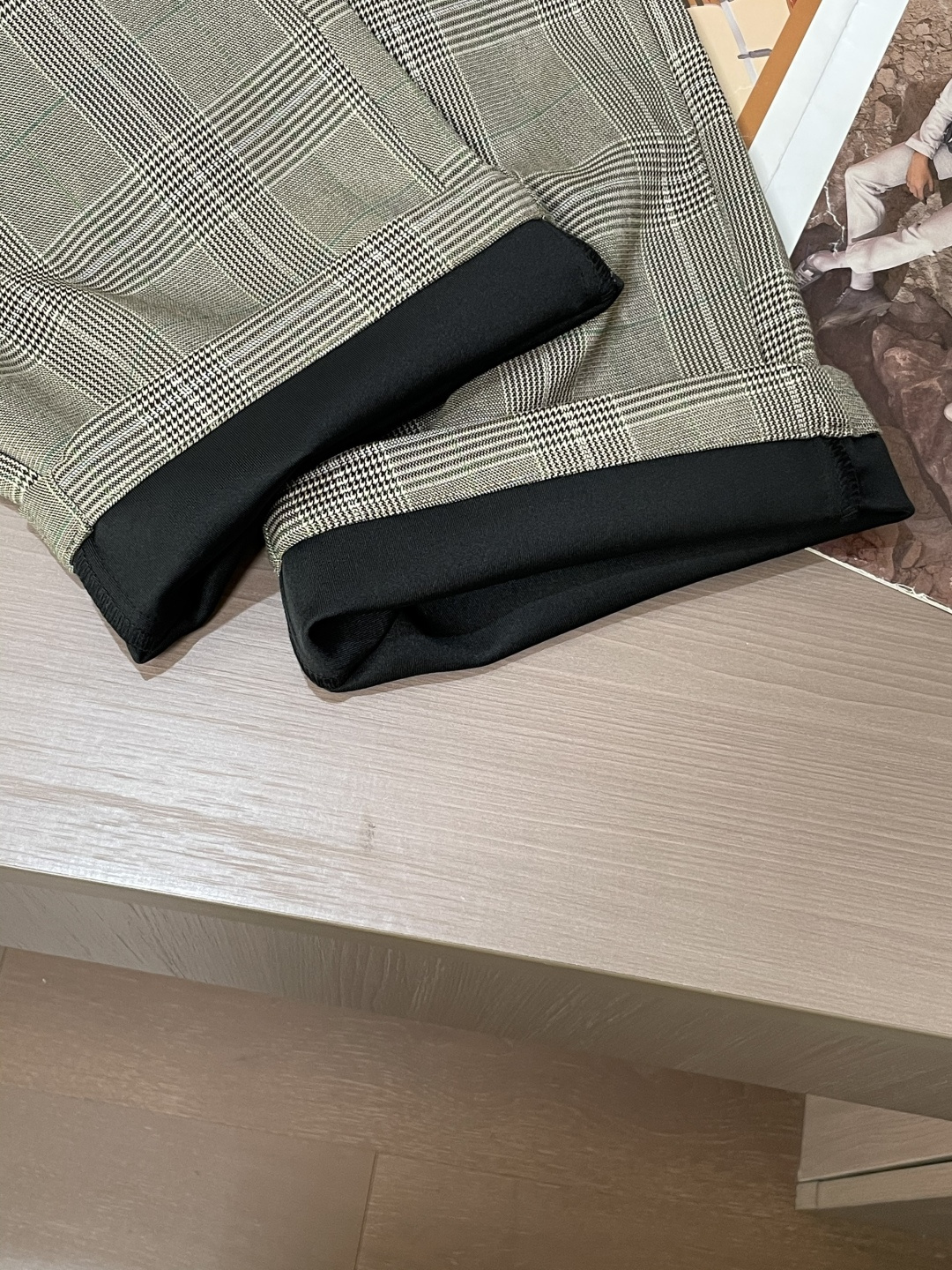 Bur 2025秋冬最新休闲西裤 潮人必备 版型超赞，能很好的修复各种腿型，非常个性！柔软排汗，舒适度极