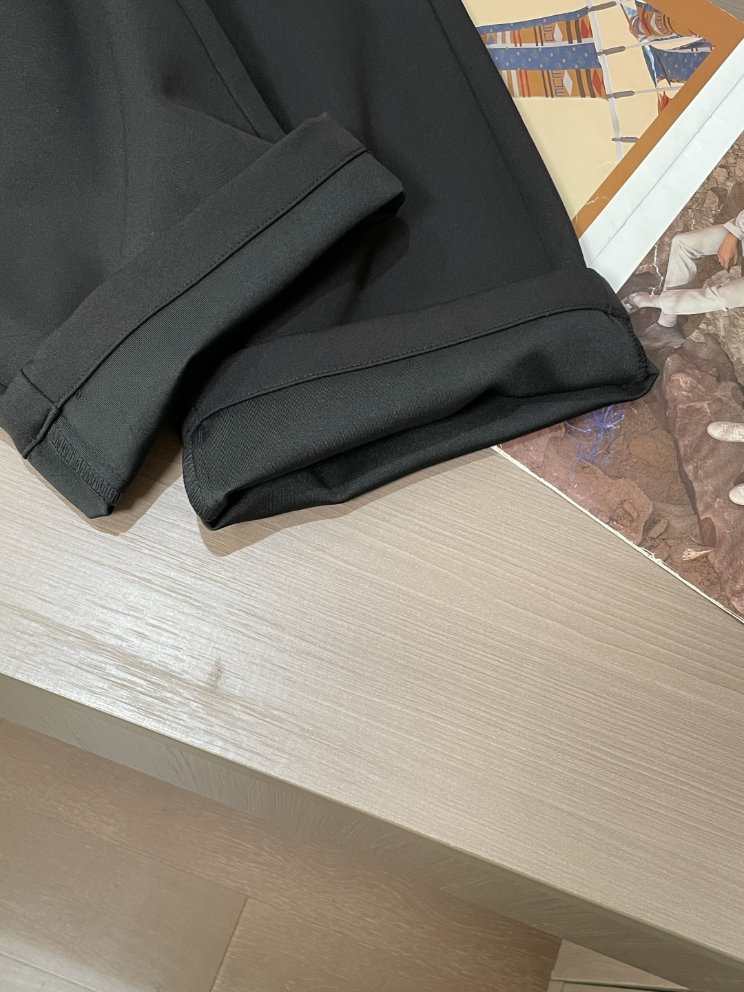 BUR 2025秋冬最新休闲西裤 潮人必备 版型超赞，能很好的修复各种腿型，非常个性！柔软排汗，舒适度极