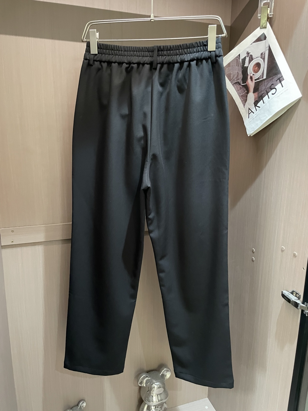 BUR 2025秋冬最新休闲西裤 潮人必备 版型超赞，能很好的修复各种腿型，非常个性！柔软排汗，舒适度极