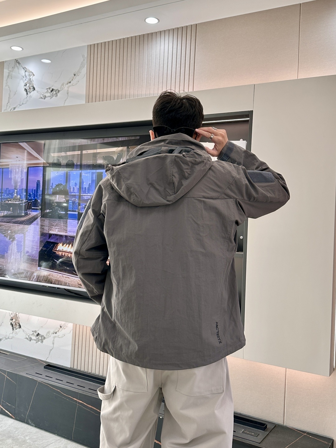 Arcteryx/始祖鸟 2025春秋新款软壳连帽夹克冲锋衣外套这款GAMMALT夹克采用轻薄耐磨的WE