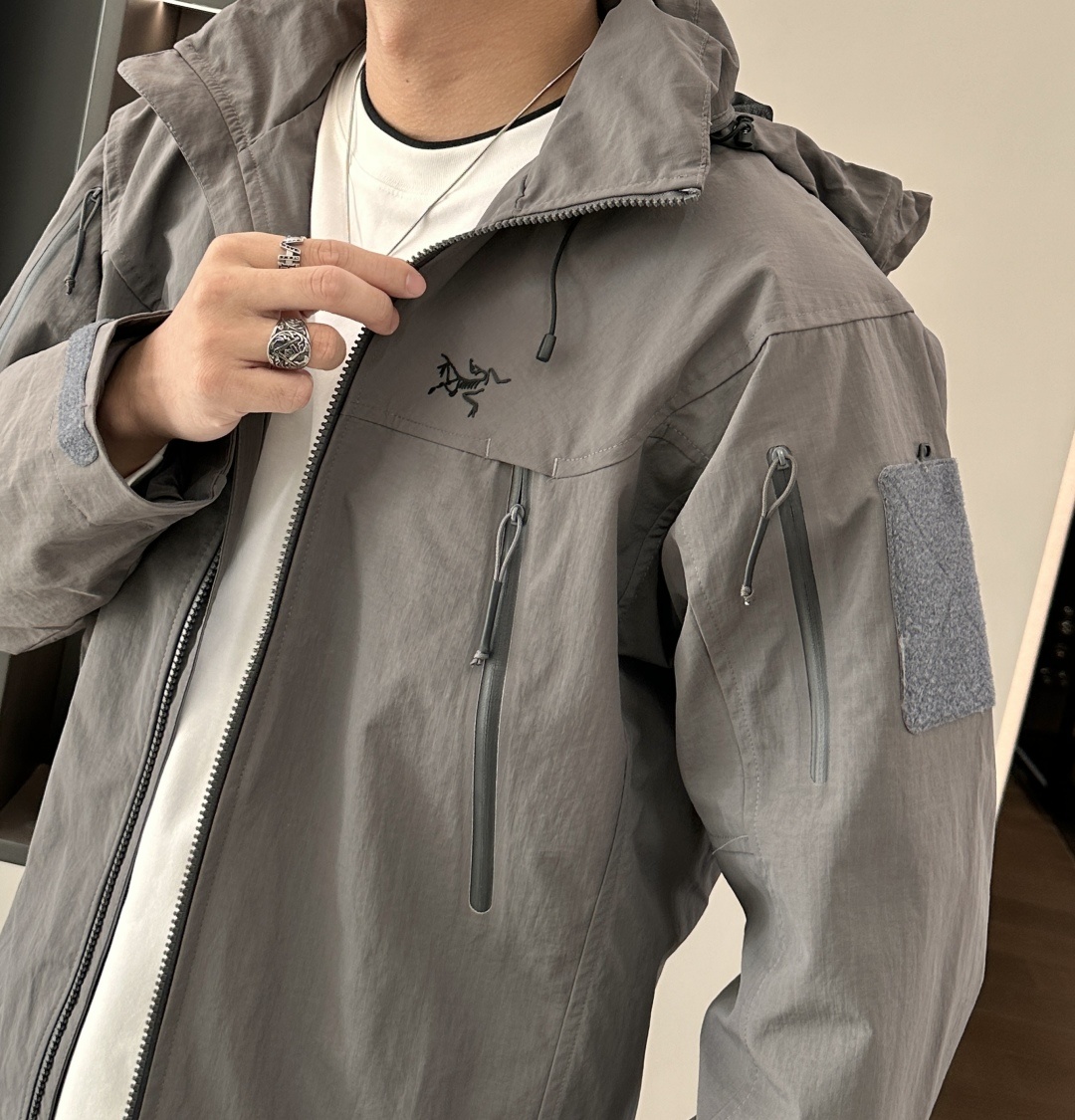 Arcteryx/始祖鸟 2025春秋新款软壳连帽夹克冲锋衣外套这款GAMMALT夹克采用轻薄耐磨的WE