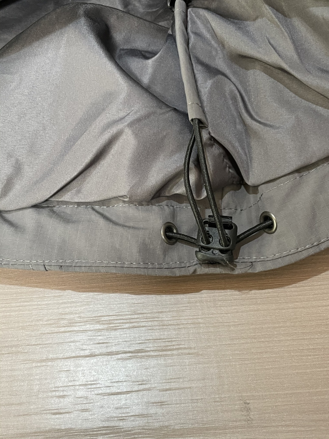Arcteryx/始祖鸟 2025春秋新款软壳连帽夹克冲锋衣外套这款GAMMALT夹克采用轻薄耐磨的WE