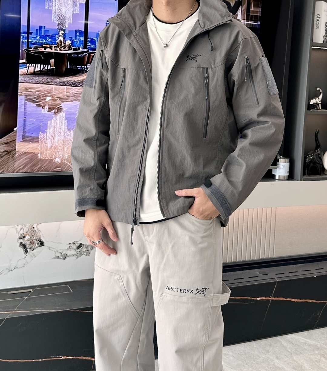 Arcteryx/始祖鸟 2025春秋新款软壳连帽夹克冲锋衣外套这款GAMMALT夹克采用轻薄耐磨的WE