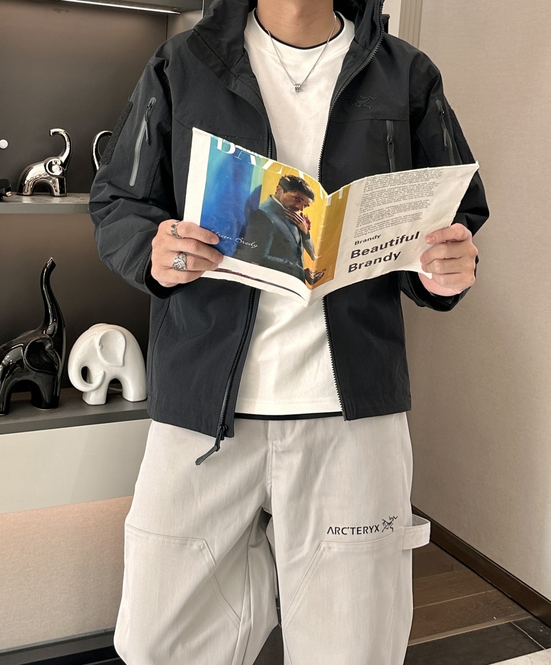 Arcteryx/始祖鸟 2025春秋新款软壳连帽夹克冲锋衣外套这款GAMMALT夹克采用轻薄耐磨的WE