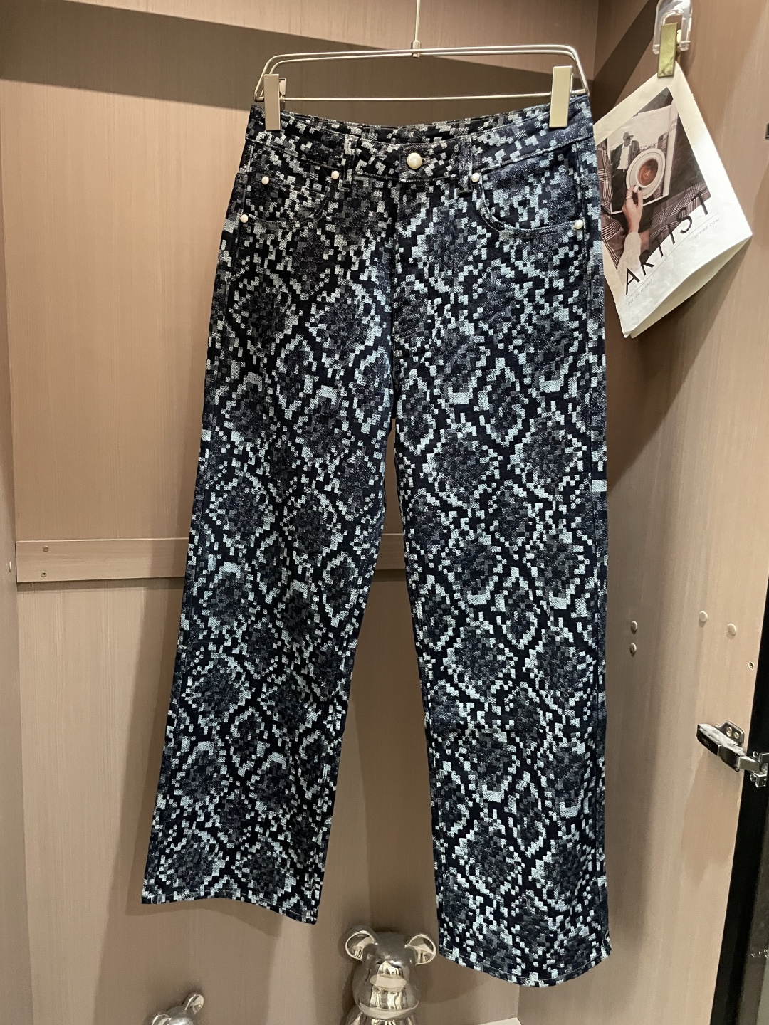 NO:548031,Lv counter same denim model 1:1 top replica version Size 30 32 34 36 3,,louis vuitton,alexander wang19860909Lv 专柜同款牛仔款 1:1顶级复刻版本  尺码30 32 34 36  3,,louis vuitton,alexander wang,Men's clothing