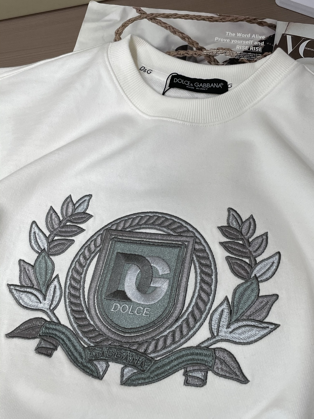 DG /秋冬新品  定制顶级卫衣棉，面料特别有质感，重工刺绣！冬季必备单品，保暖性好。男女通穿，细节到位，版型超赞，上身