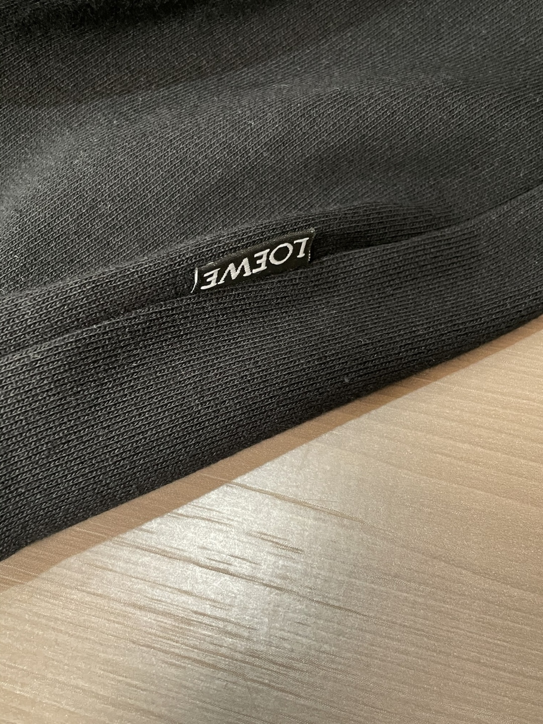 Loewe /秋冬新品 定制顶级卫衣棉,面料特别有质感,重工刺绣!冬季必备单品,保暖性好。男女通穿,细节到位,版型超赞 Loewe /秋冬新品 定制顶级卫衣棉,面料特别有质感,重工刺绣!冬季必备单品,保暖性好。男女通穿,细节到位,版型超赞
