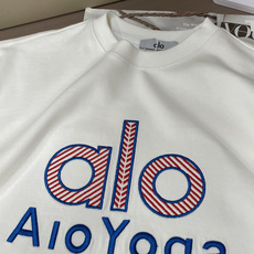 alo /秋冬新品 定制顶级卫衣棉,面料特别有质感,重工刺绣!冬季必备单品,保暖性好。男女通穿,细节到位,版型超赞,上 alo /秋冬新品 定制顶级卫衣棉,面料特别有质感,重工刺绣!冬季必备单品,保暖性好。男女通穿,细节到位,版型超赞,上