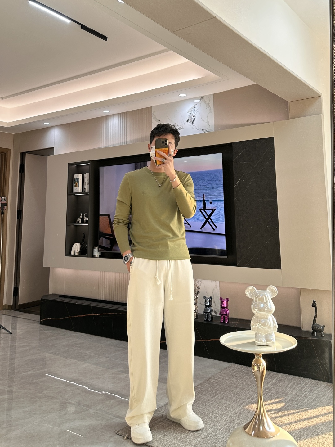 型号W-2539#，lP🆕家 2025秋冬最新字母徽标男士起角圆领长袖T恤，传统圆领套头款式，简单大方，