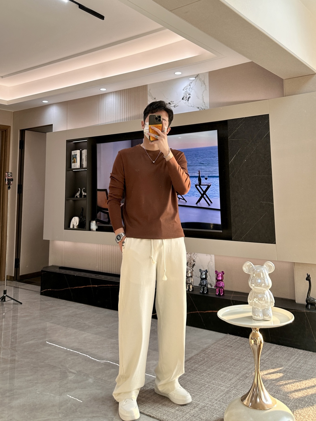 型号W-2539#，lP🆕家 2025秋冬最新字母徽标男士起角圆领长袖T恤，传统圆领套头款式，简单大方，