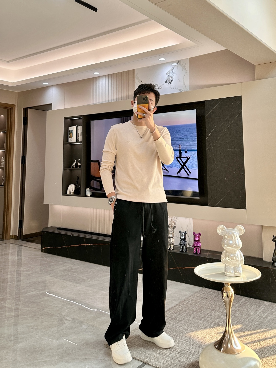 型号W-2539#，lP🆕家 2025秋冬最新字母徽标男士起角圆领长袖T恤，传统圆领套头款式，简单大方，