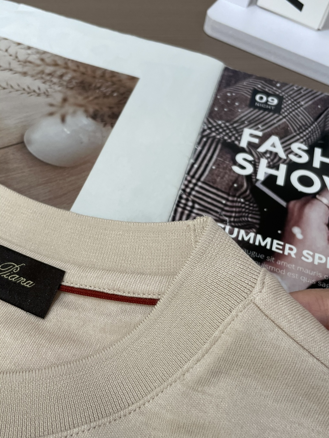 型号W-2539#，lP🆕家 2025秋冬最新字母徽标男士起角圆领长袖T恤，传统圆领套头款式，简单大方，