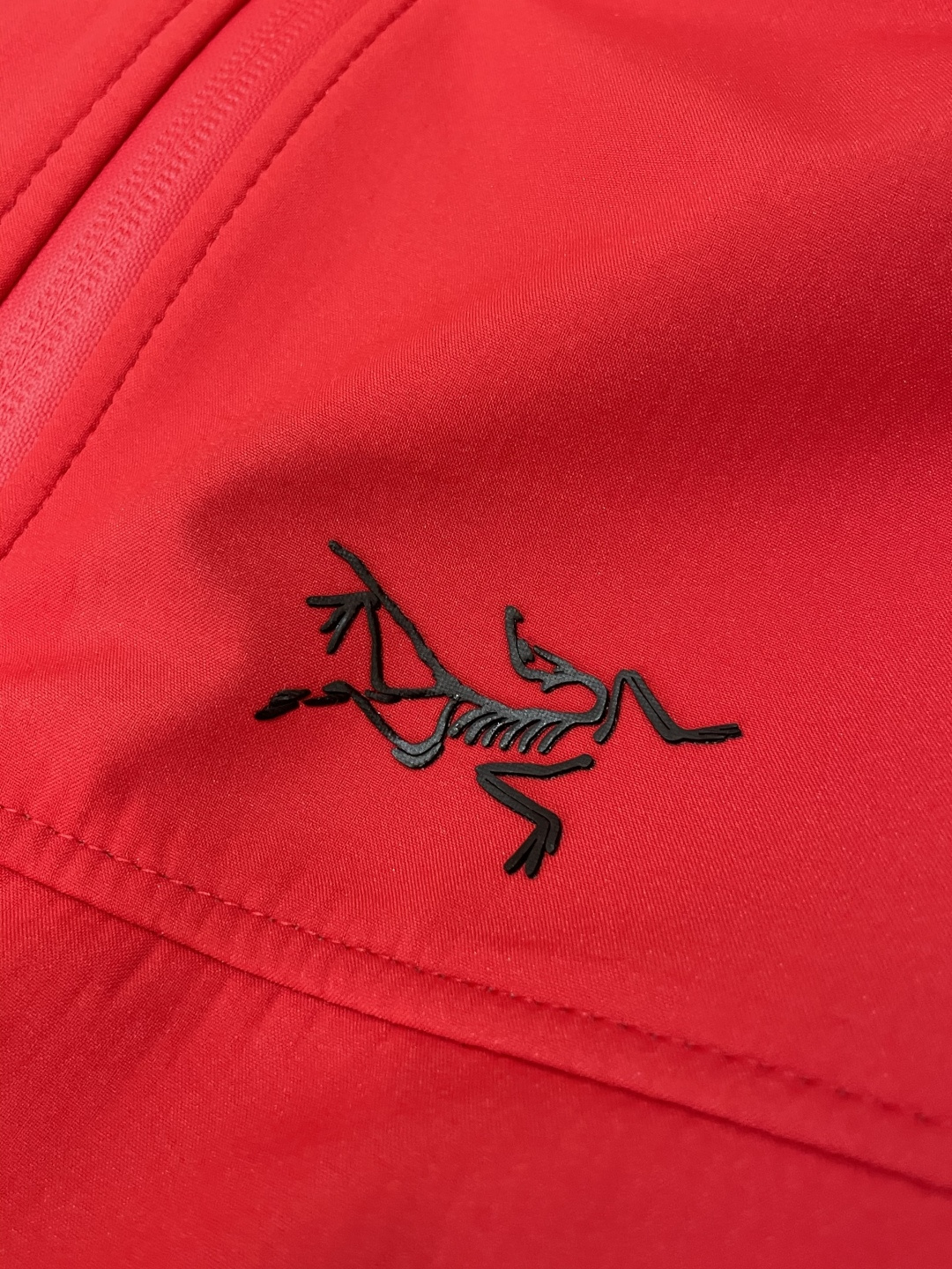 Arcteryx/始祖鸟 2025春秋新款软壳连帽夹克冲锋衣外套这款GAMMALT夹克采用轻薄耐磨的WE