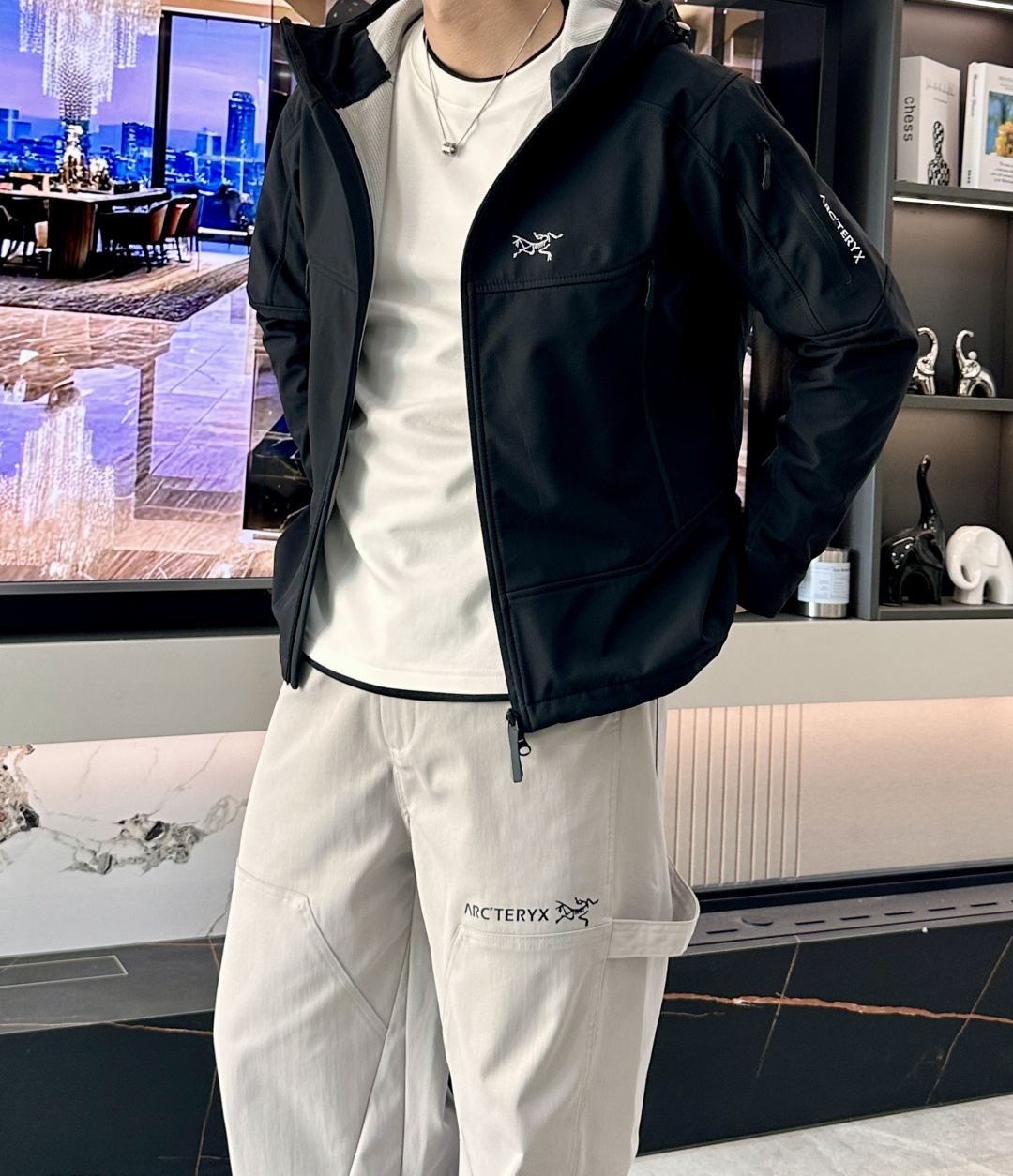 Arcteryx/始祖鸟 2025春秋新款软壳连帽夹克冲锋衣外套这款GAMMALT夹克采用轻薄耐磨的WE