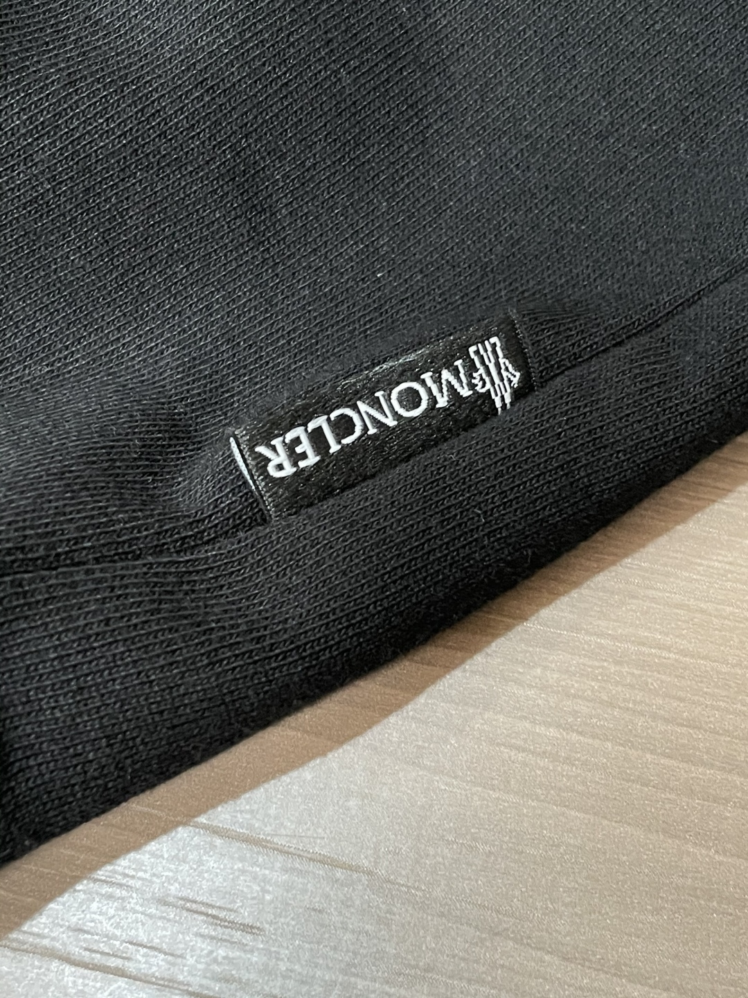 蒙口/秋冬新品 定制顶级卫衣棉,面料特别有质感,重工刺绣!冬季必备单品,保暖性好。男女通穿,细节到位,版型超赞,上身效 蒙口/秋冬新品 定制顶级卫衣棉,面料特别有质感,重工刺绣!冬季必备单品,保暖性好。男女通穿,细节到位,版型超赞,上身效