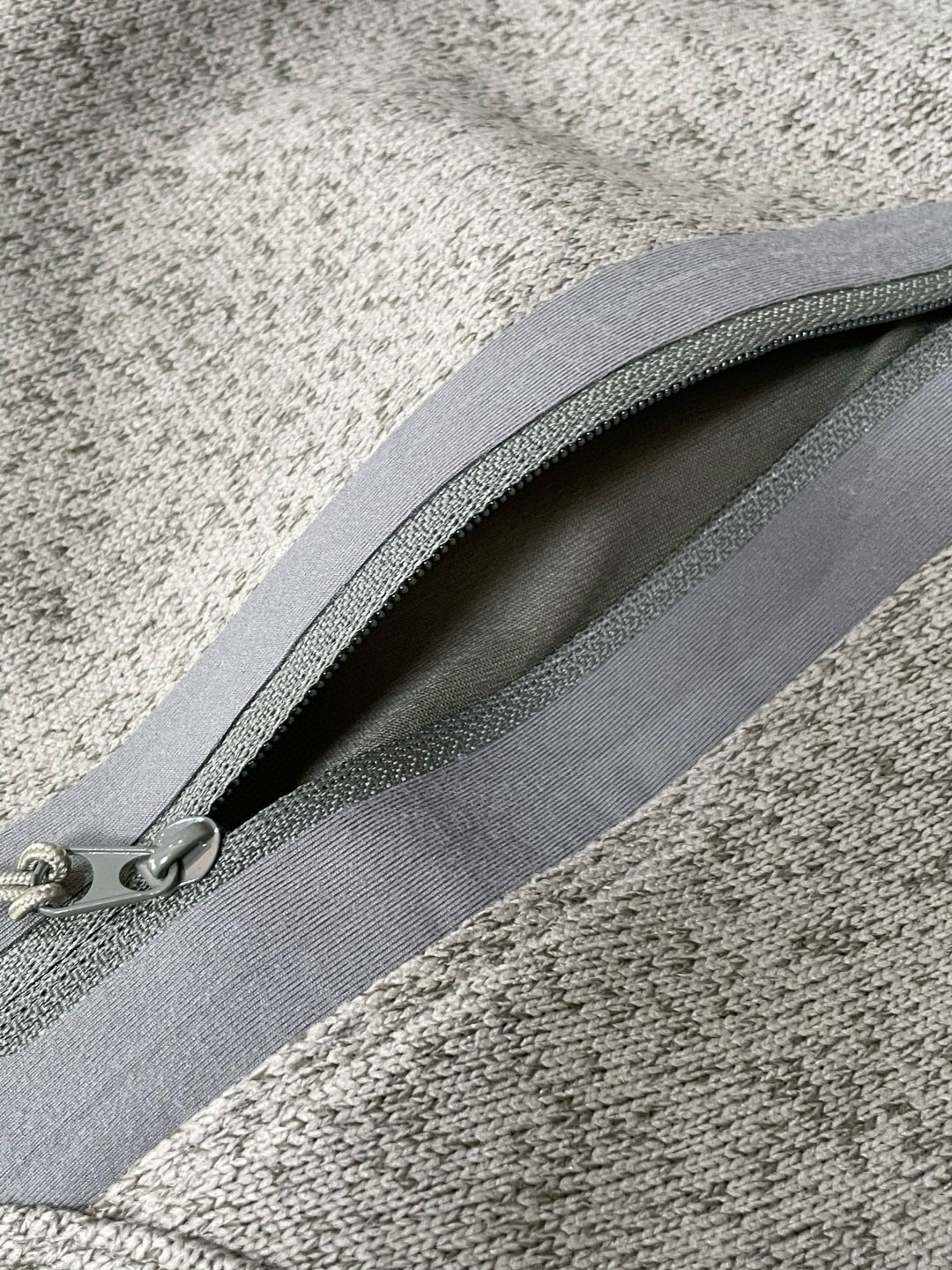 Descente 迪桑特 春季户外运动休闲抓绒夹克外套，新款春季夹克外套，做工精美，不管是材质还是细节还