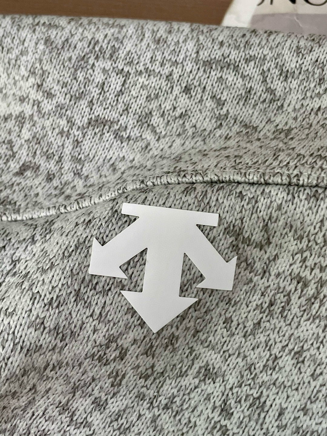 Descente 迪桑特 春季户外运动休闲抓绒夹克外套，新款春季夹克外套，做工精美，不管是材质还是细节还