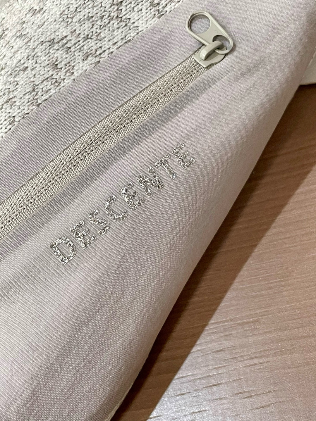 Descente 迪桑特 春季户外运动休闲抓绒夹克外套，新款春季夹克外套，做工精美，不管是材质还是细节还