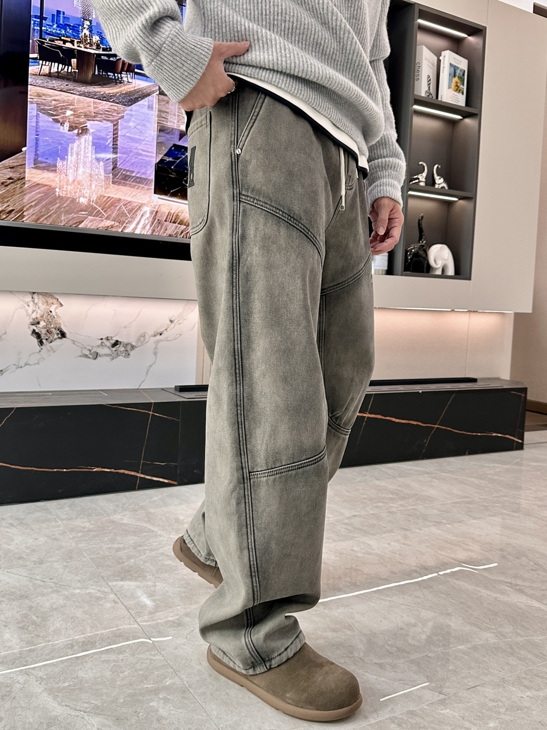 · 马吉拉 2025秋冬最新系列男士加厚休闲裤！内里加绒，非常保暖，北方的宝子们赶紧备上！采用客供弹力柔