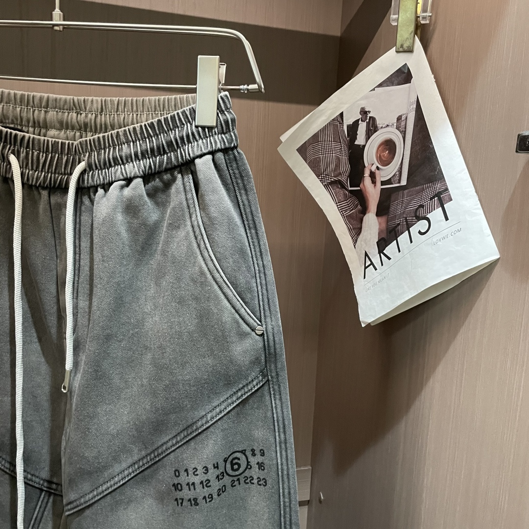 · 马吉拉 2025秋冬最新系列男士加厚休闲裤！内里加绒，非常保暖，北方的宝子们赶紧备上！采用客供弹力柔