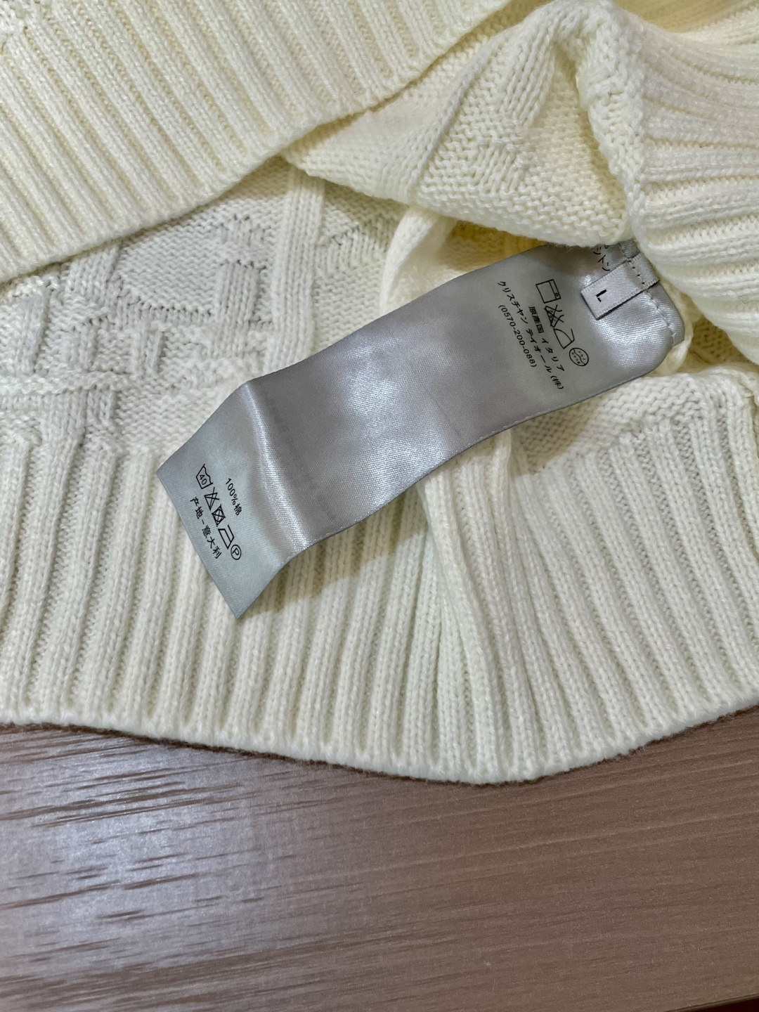 Dior 毛衣 2025秋冬最新系列，专柜1:1顶级复刻，全品相！加厚款，潮人必备单品！懂货的老铁赶紧下