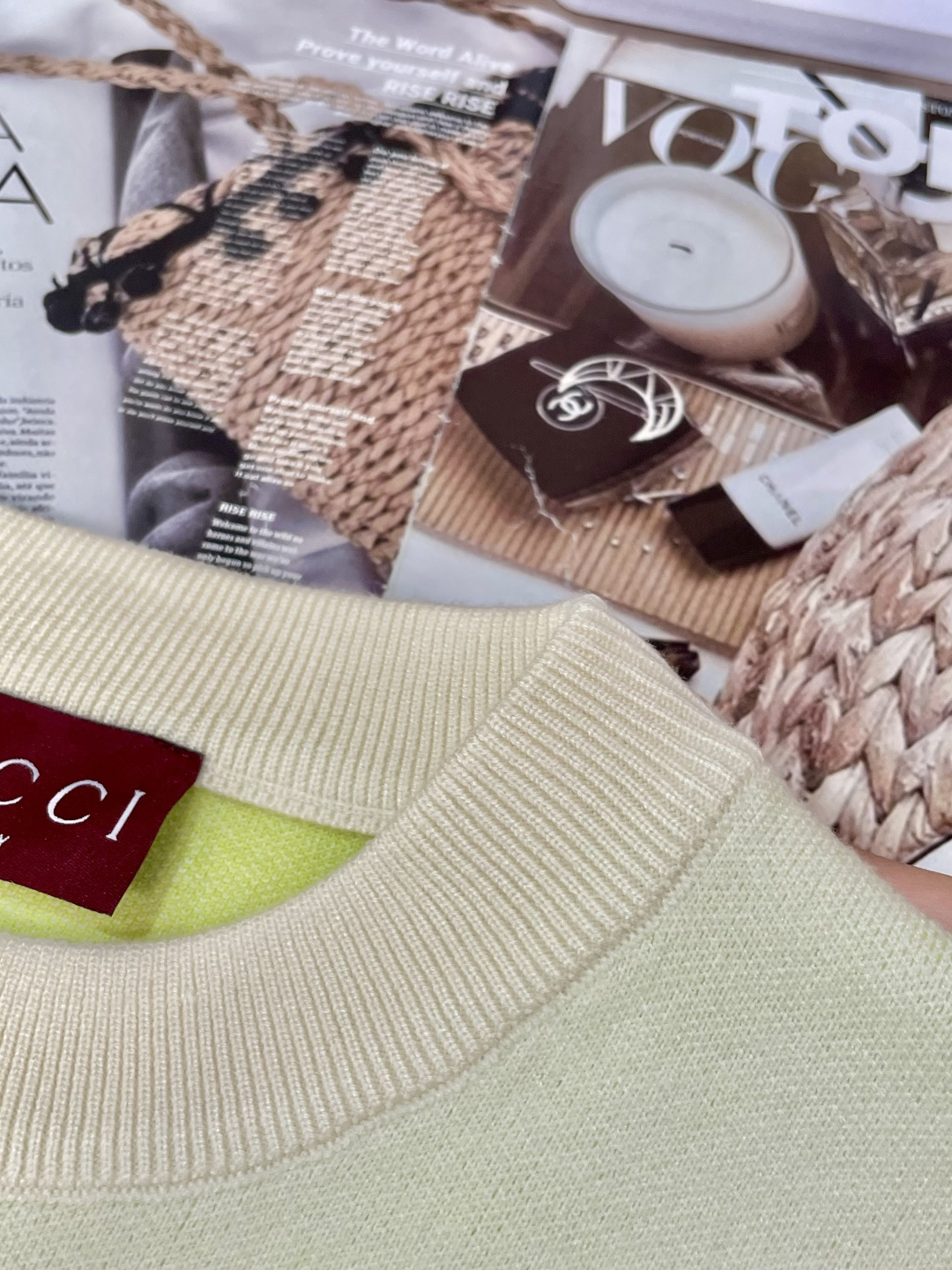 Gucc 毛衣 2025秋冬最新系列，专柜1:1顶级复刻，全品相！加厚款，潮人必备单品！懂货的老铁赶紧下