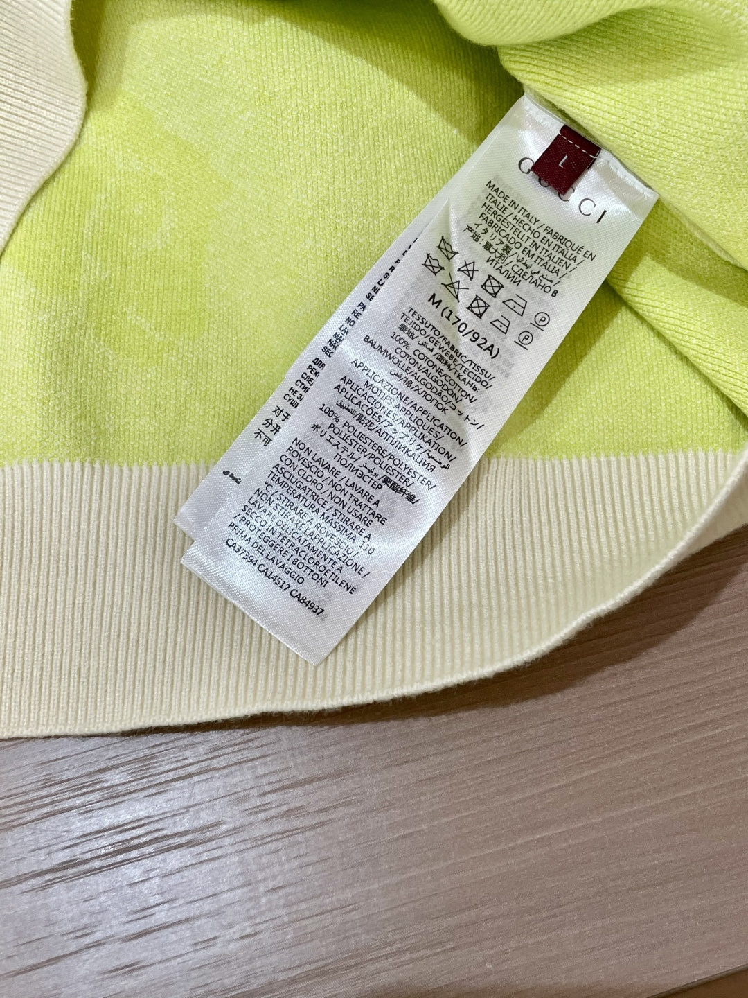 Gucc 毛衣 2025秋冬最新系列，专柜1:1顶级复刻，全品相！加厚款，潮人必备单品！懂货的老铁赶紧下