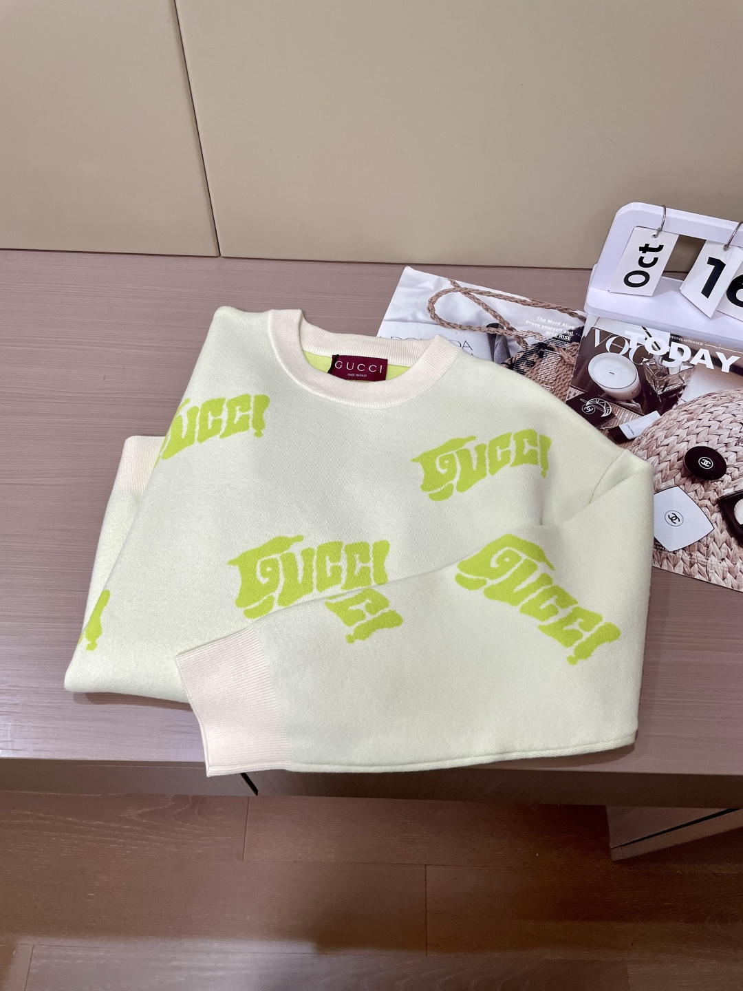 Gucc 毛衣 2025秋冬最新系列，专柜1:1顶级复刻，全品相！加厚款，潮人必备单品！懂货的老铁赶紧下