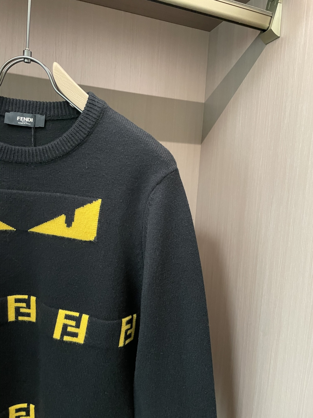 FD 毛衣 秋冬最新系列，专柜1:1顶级复刻，全品相！加厚款，潮人必备单品！懂货的老铁赶紧下手，面料：100%羊毛 尺码