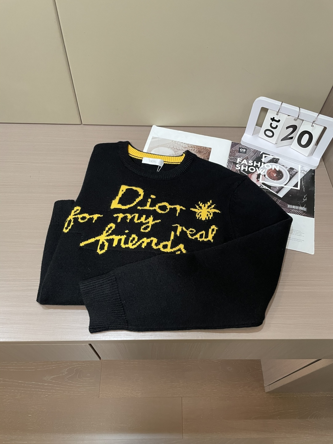 Dior 毛衣 秋冬最新系列，专柜1:1顶级复刻，全品相！加厚款，潮人必备单品！懂货的老铁赶紧下手，面料：100%羊毛 