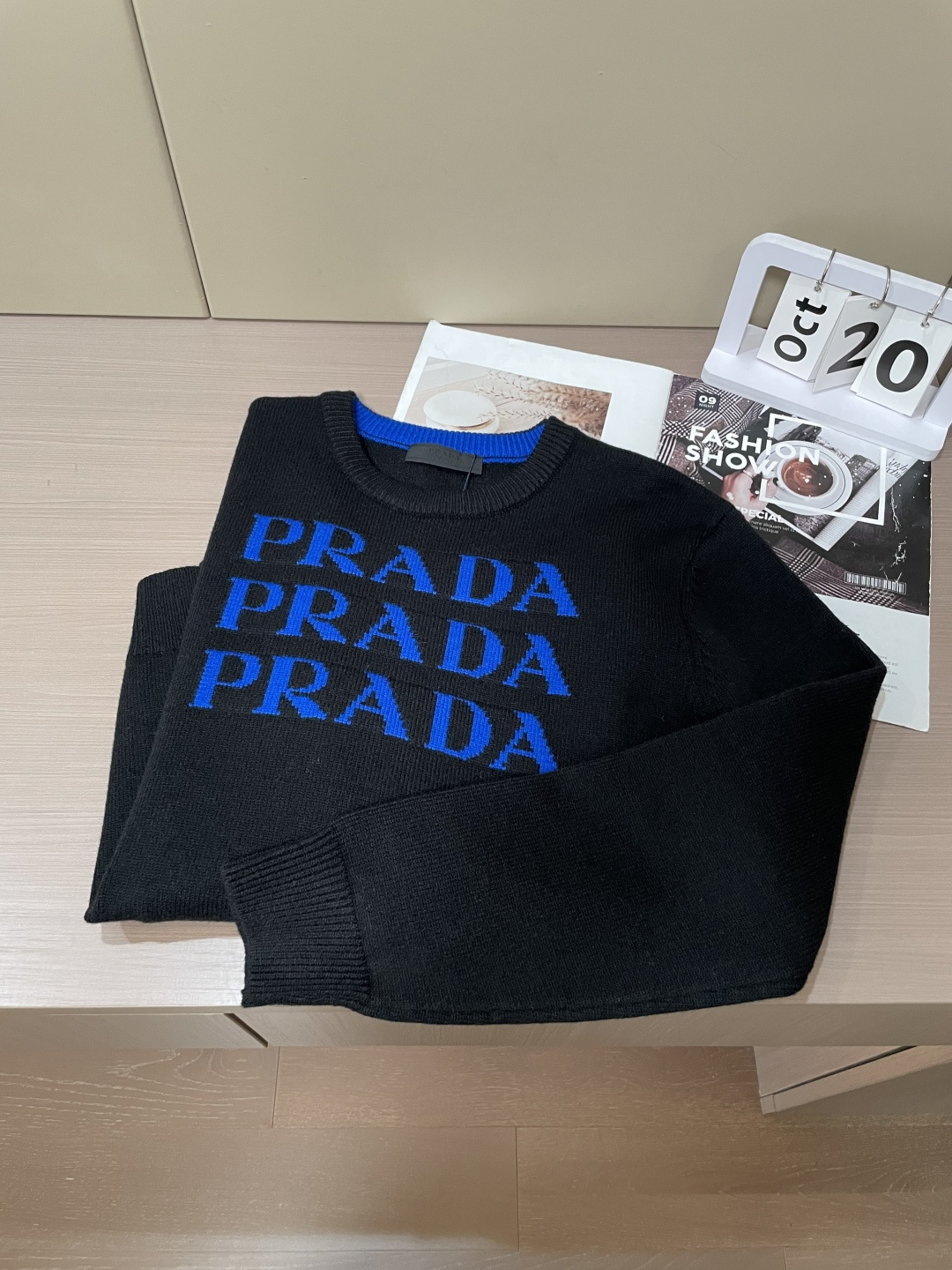 Prad 毛衣 秋冬最新系列，专柜1:1顶级复刻，全品相！加厚款，潮人必备单品！懂货的老铁赶紧下手，面料：100%羊毛 