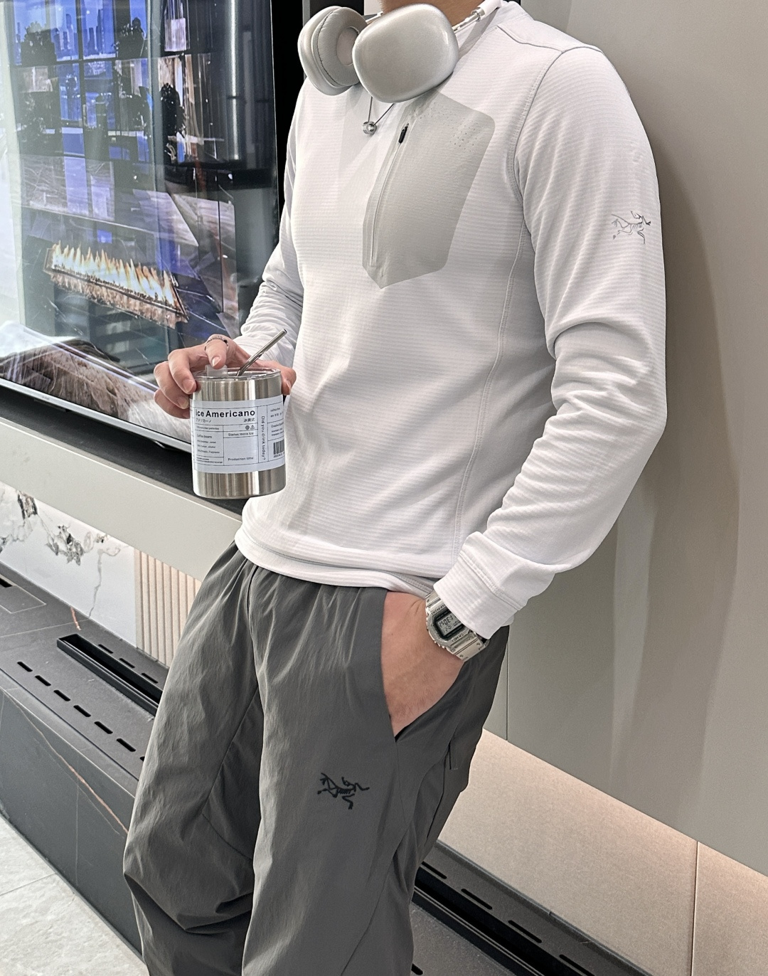 新款上新始祖鸟2025秋冬加厚长袖T恤 今年Kragg系列推出了好多新款T恤，简约大气，经典时髦的风格 